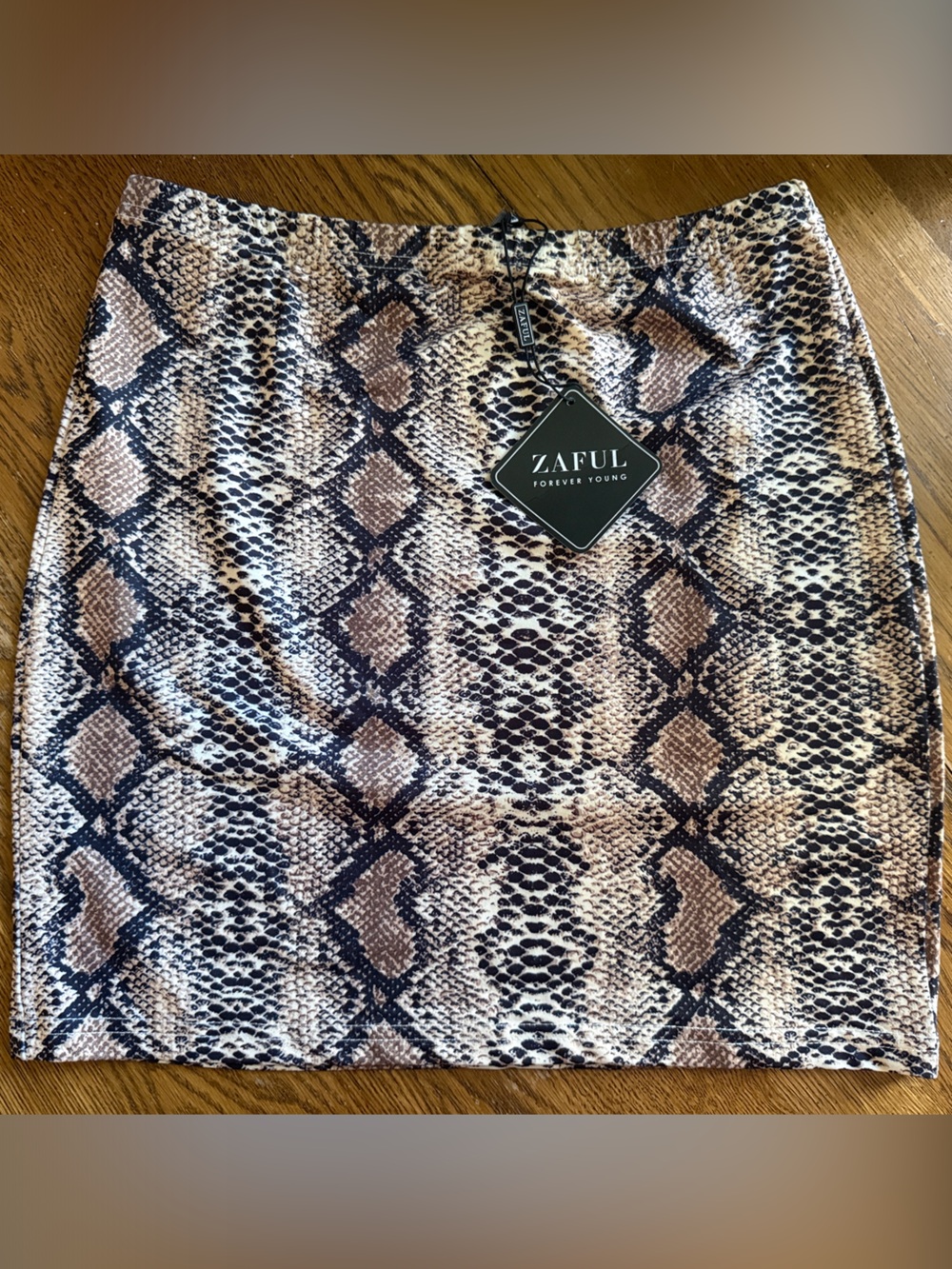 Zaful Beige and Black Snake-Print Mini Skirt